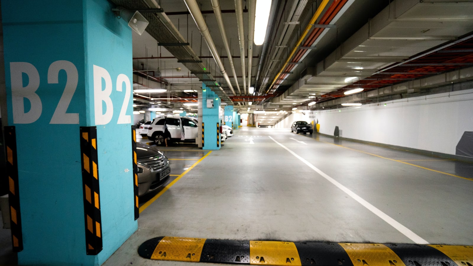Where to find the cheapest parking spots in Singapore (2023