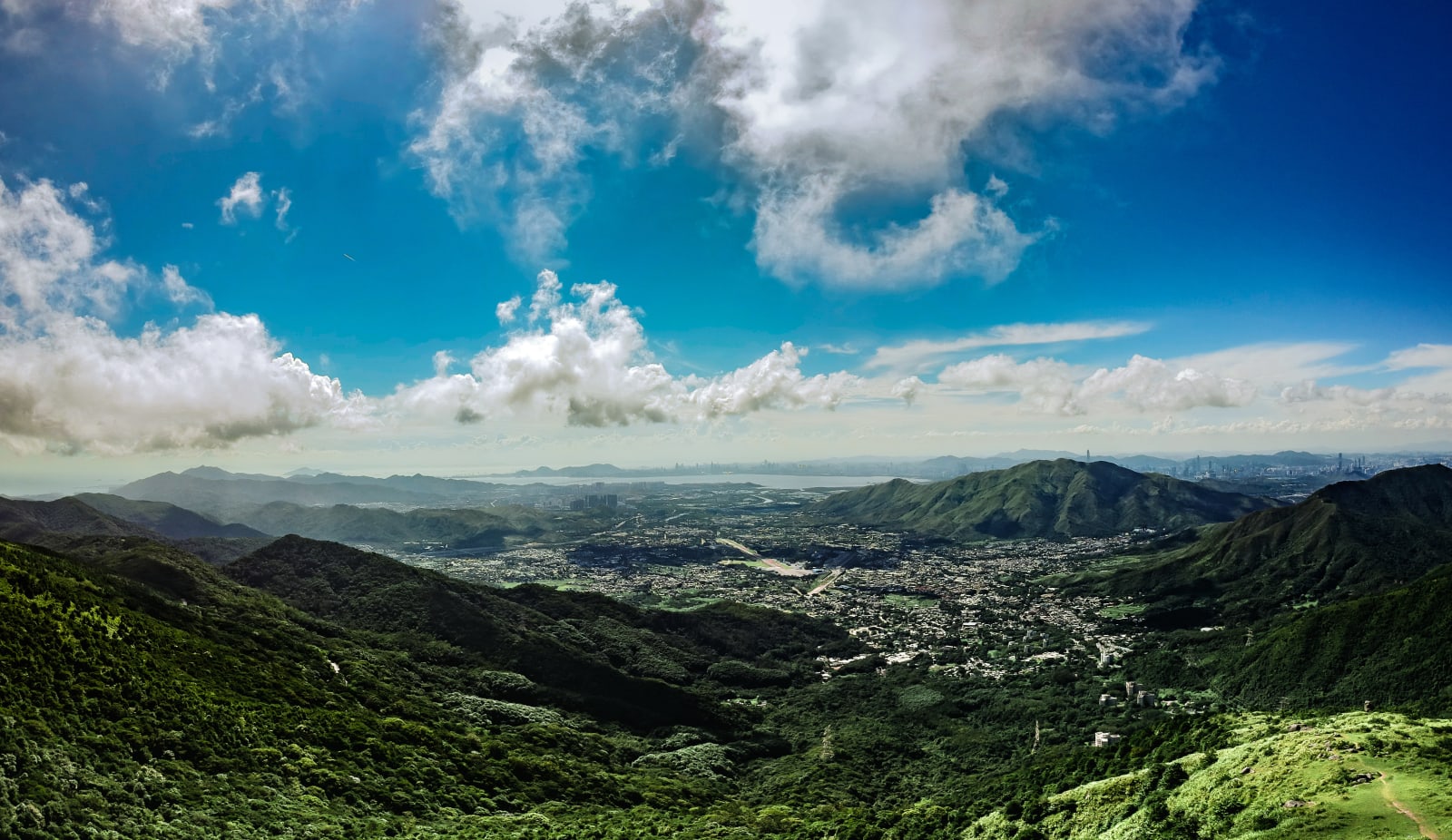 hong kong travel Tai Mo Shan