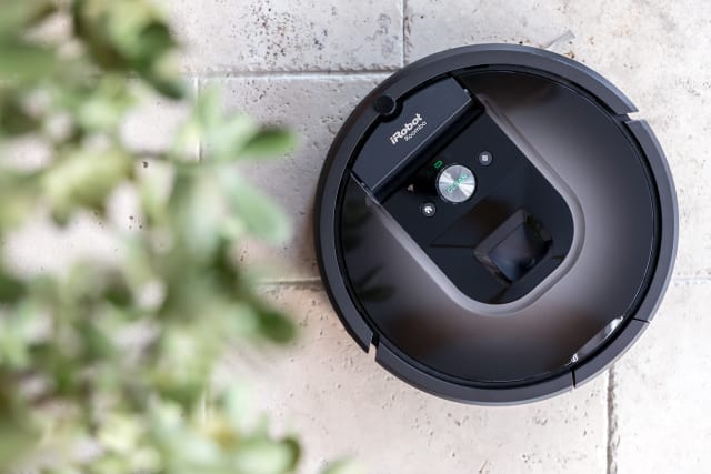 iRobot and Xiaomi are just a few of the smart vacuum cleaner brands