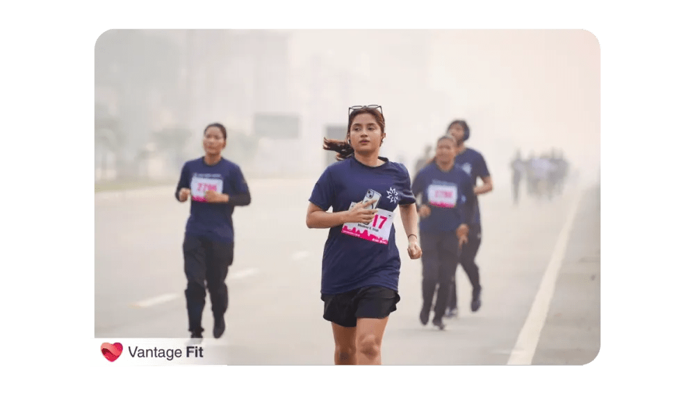 girls running a marathon.webp