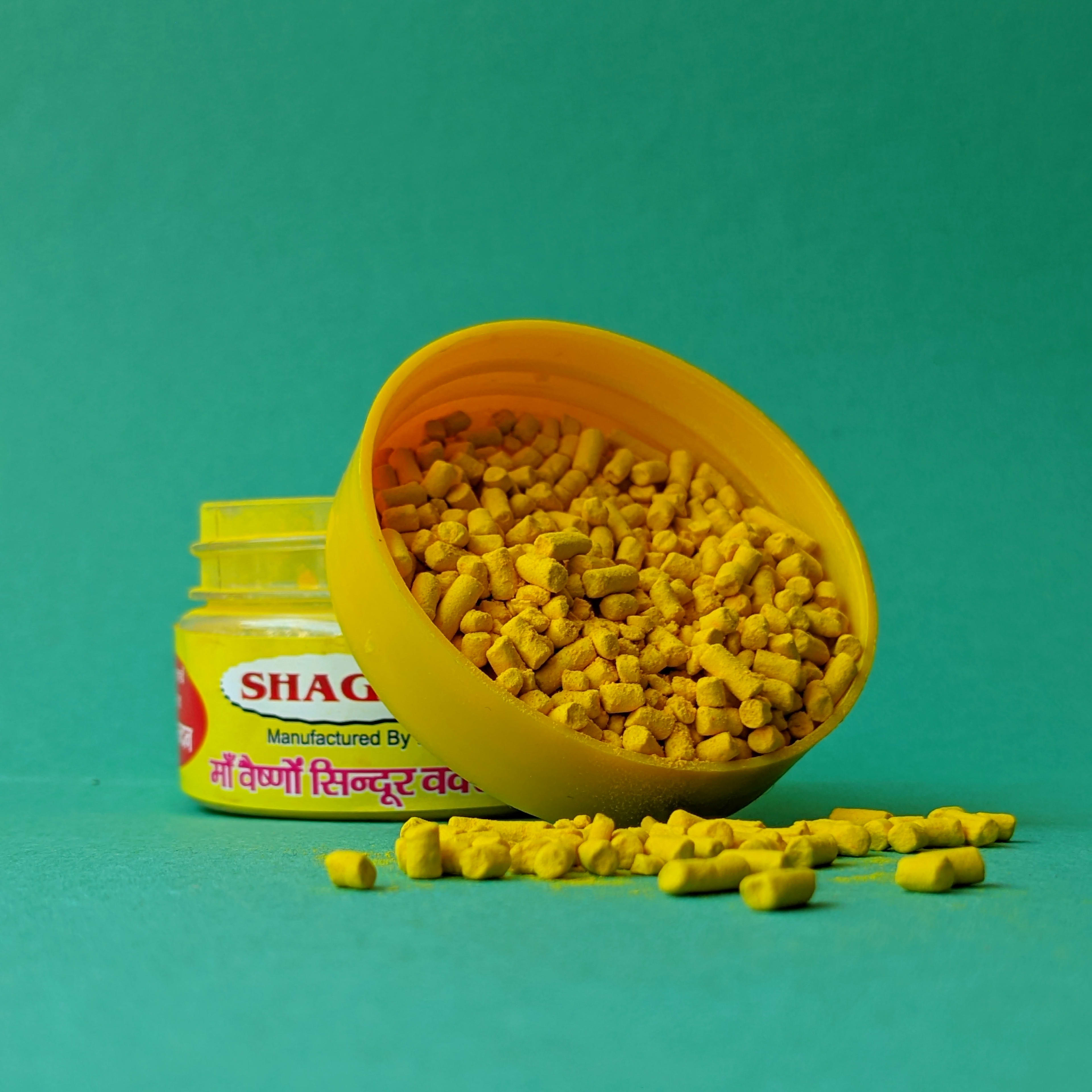 Yellow Chandan Daanedar