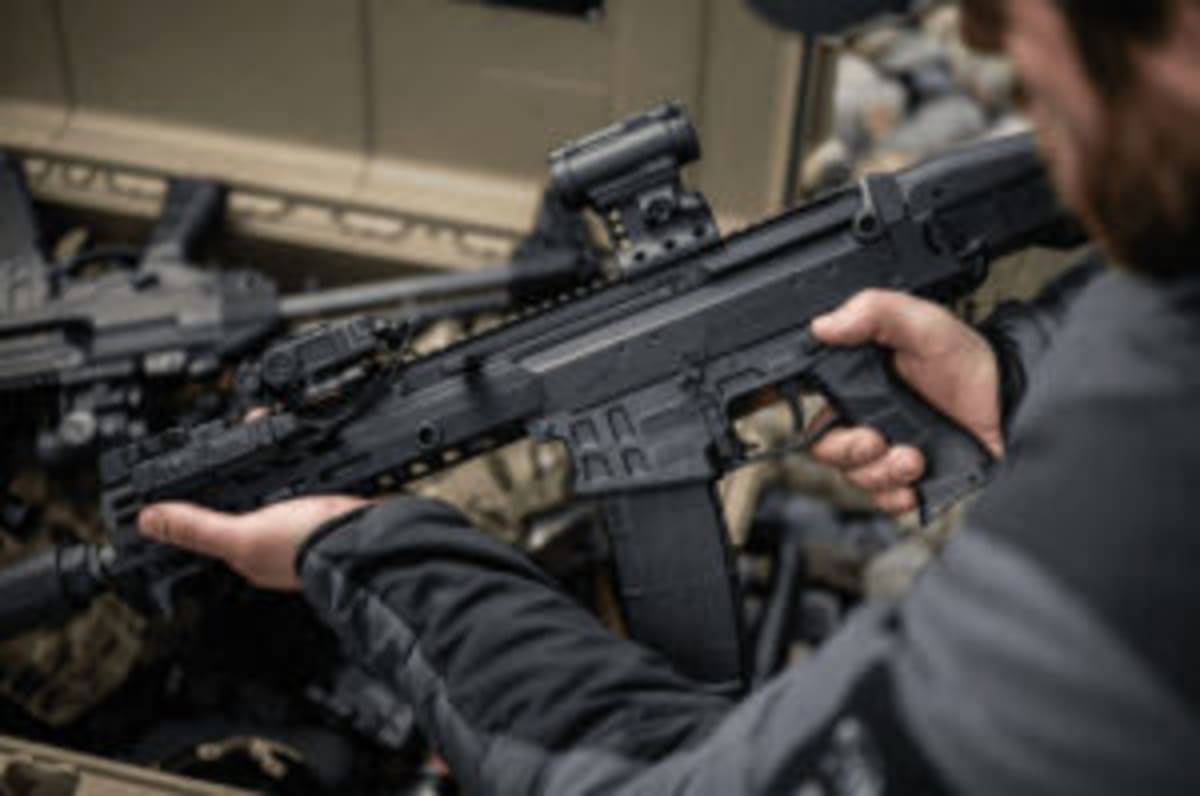 Чорногорія для переозброєння замовила 6,5 тисяч одиниць чеського озброєння