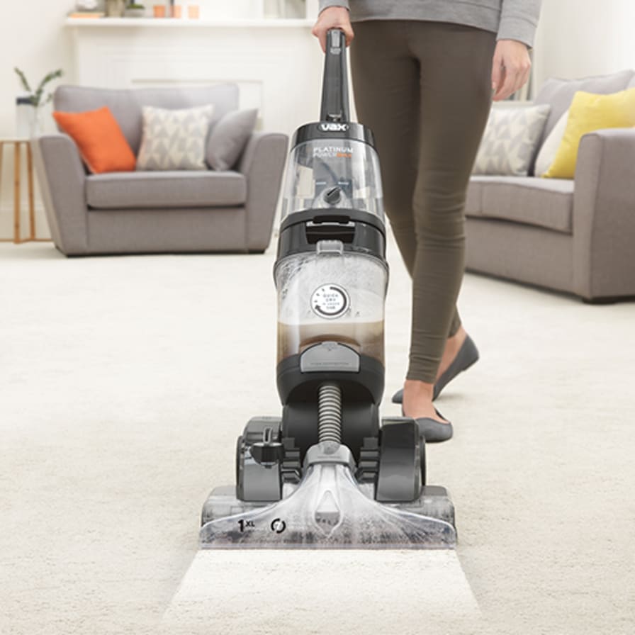 How to Shampoo the Carpet Fast & Easy - Guide by Fantastic Cleaners