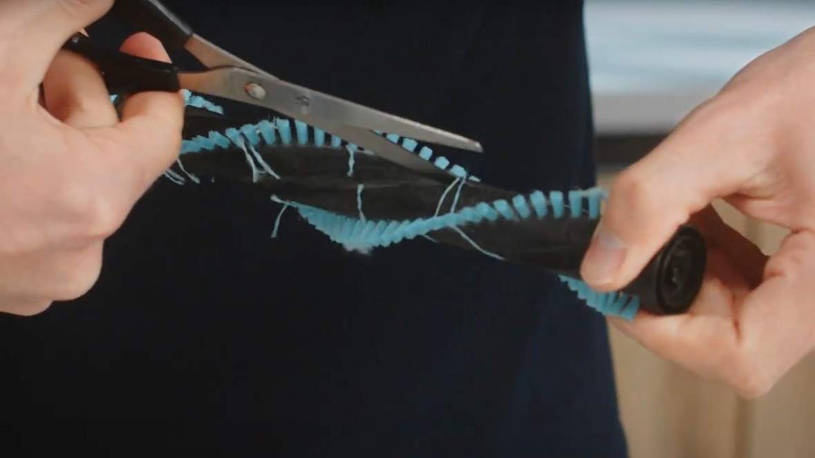 Cut threads from brushbar