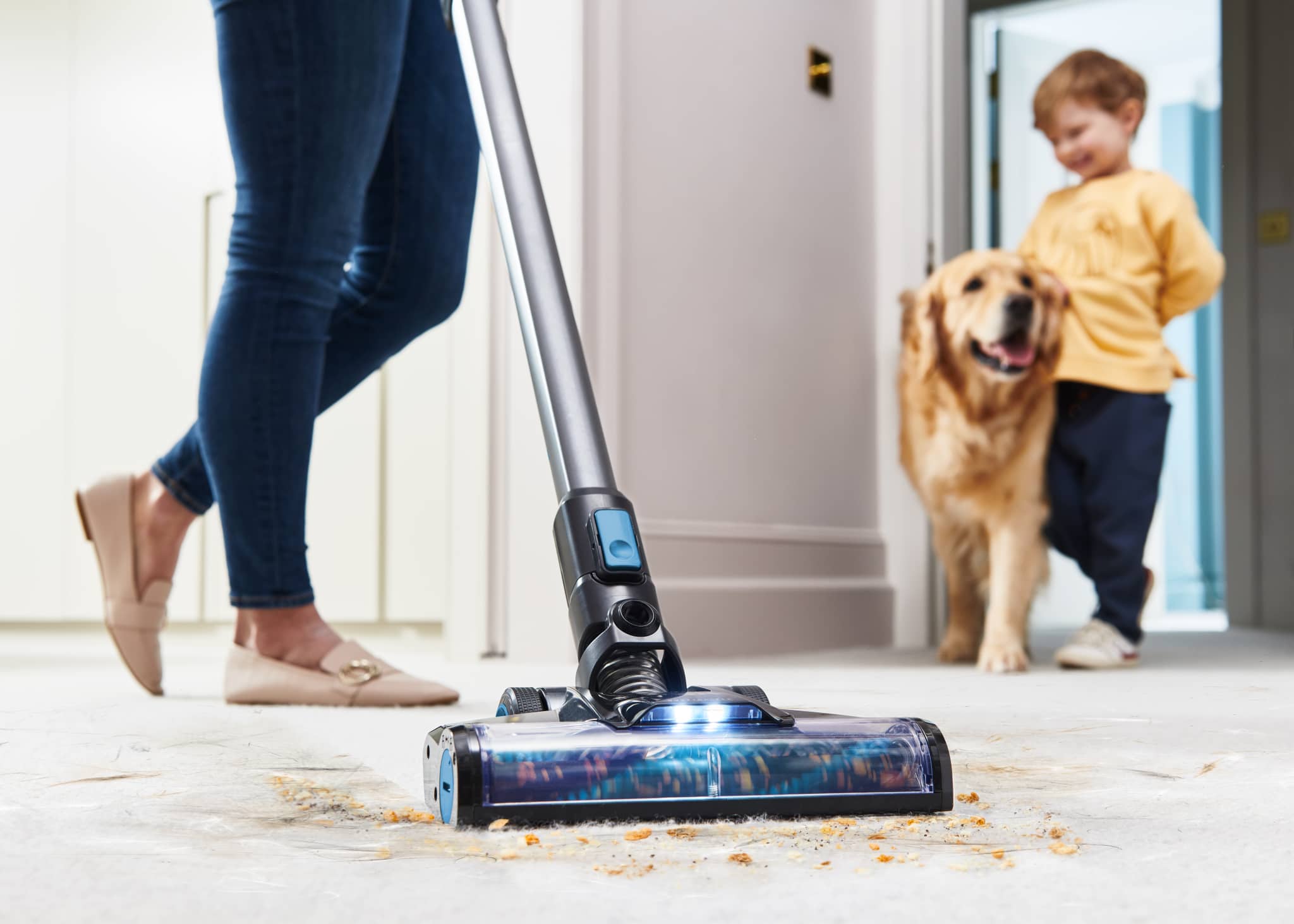 AA - HomePro Web Updates/AAA - New PDP Gallery Content/Cordless Vacuum Cleaners/Blade 4 Plus/VAX-ONEPWR-Blade-4-Classic-Plus---Perfect-For-Homes-With-Pet-_-Cars-_-Kids