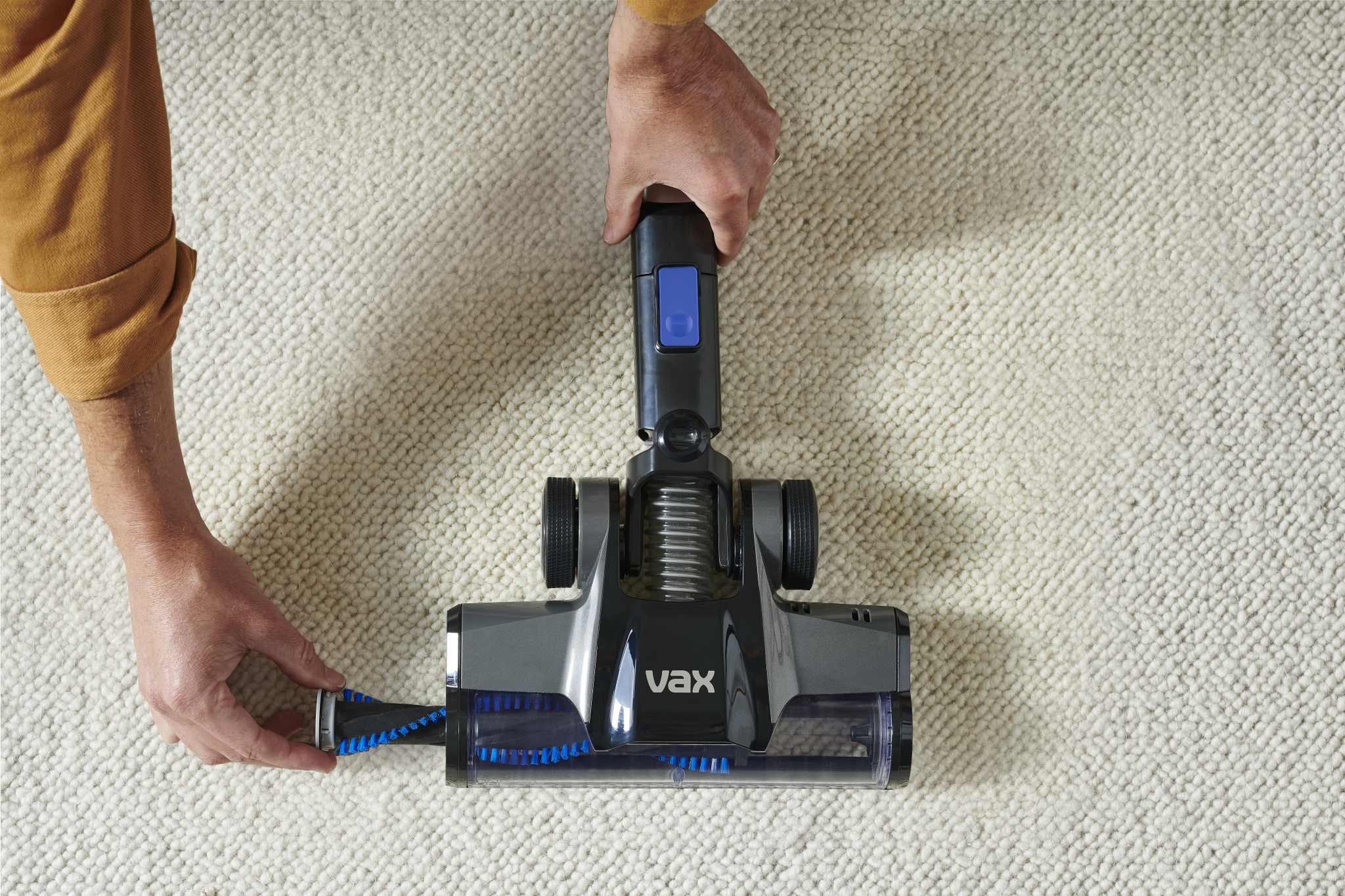 AA - HomePro Web Updates/AAA - New PDP Gallery Content/Cordless Vacuum Cleaners/Pace/VAX_ONEPWR_Pace_-_Easy_Brushbar_removal