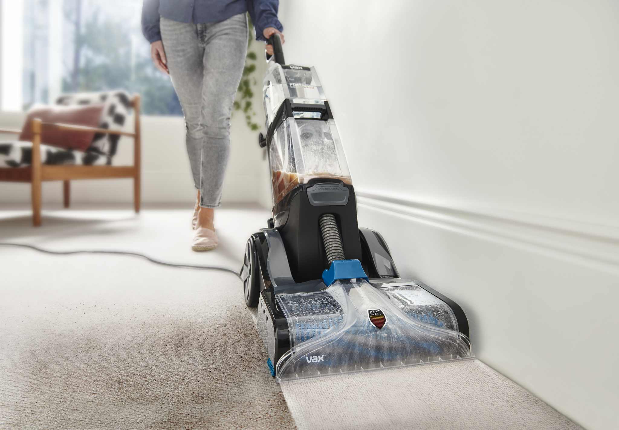 VAX Platinum SmartWash Carpet Cleaner removing dirt from carpet