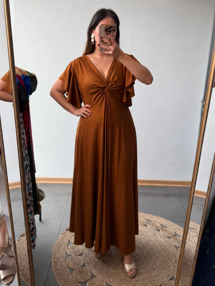Vestido terracota escote cruzado con mangas cortas Vestido terracota escote cruzado con mangas cortas