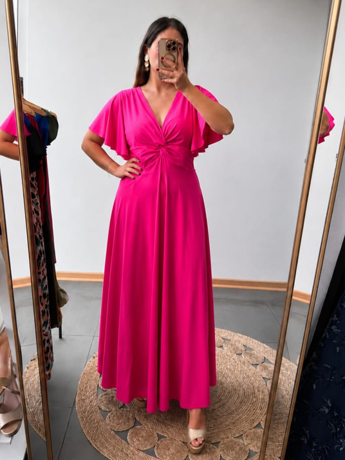 Vestido fucsia fluor escote cruzado con mangas cortas