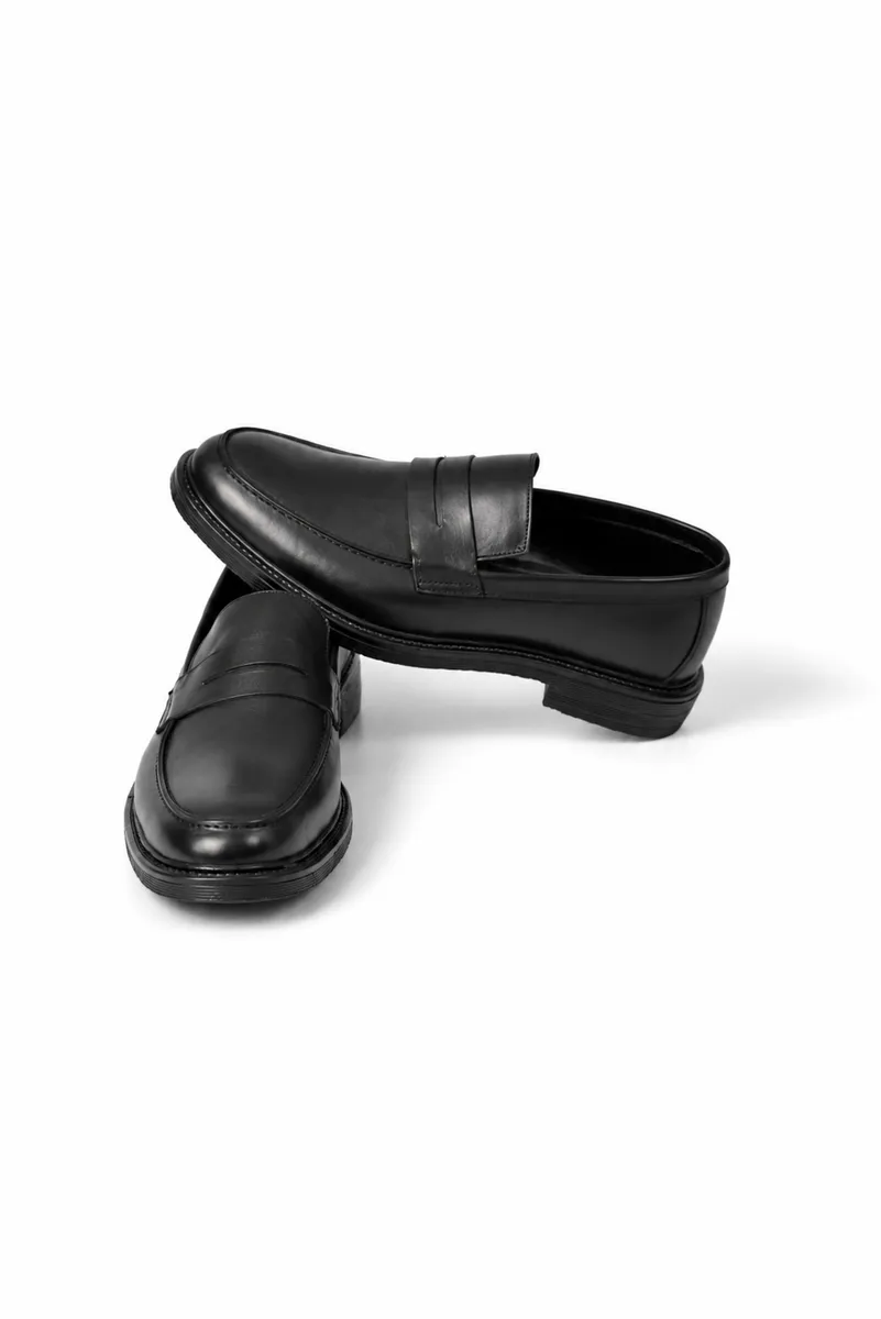 Men’s Black Genuine Leather Formal Shoes – Luxurious Classic Design & Comfort