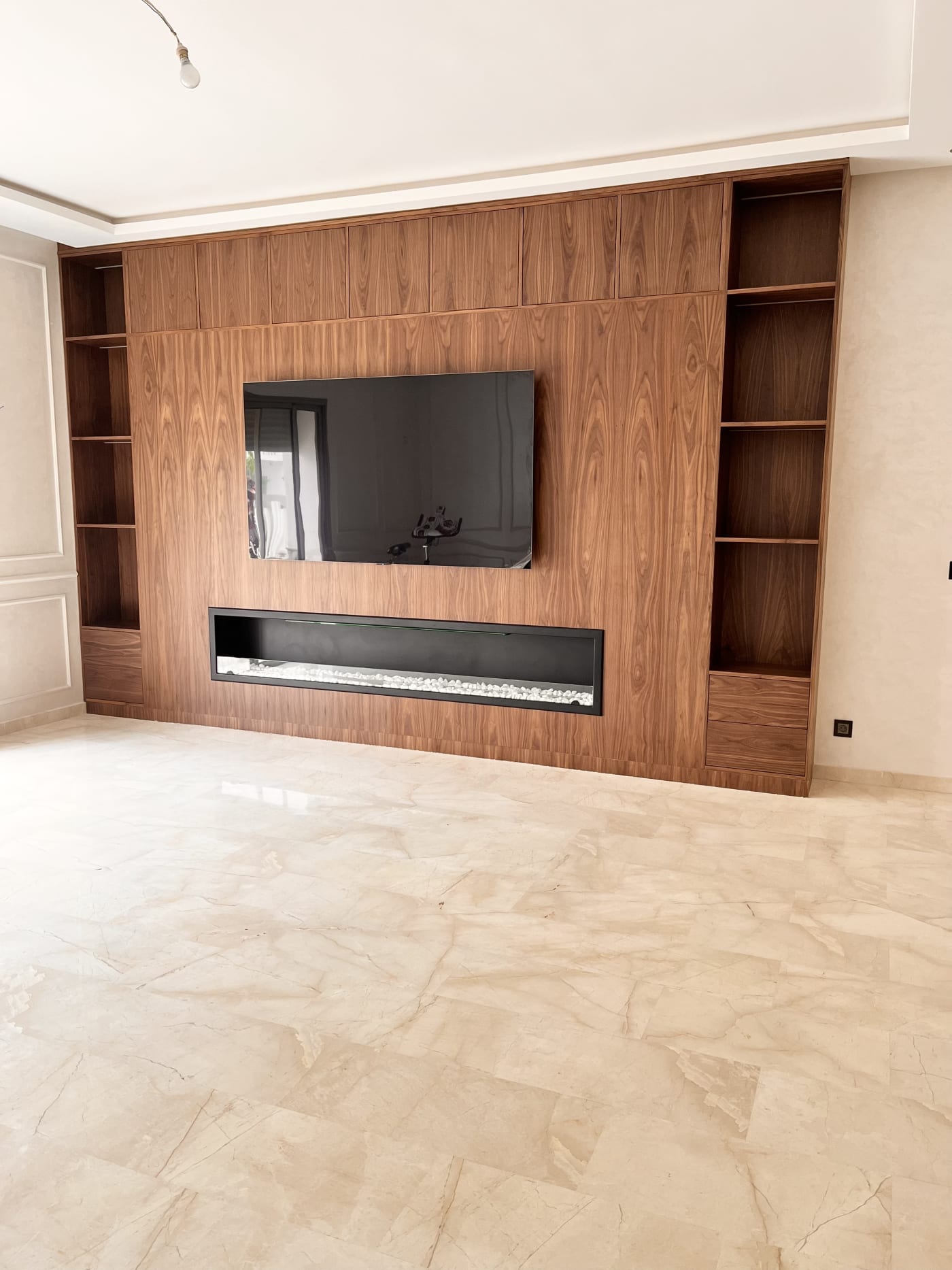 Boiserie sur mesure par YASMINA HOME — réalisation 5
