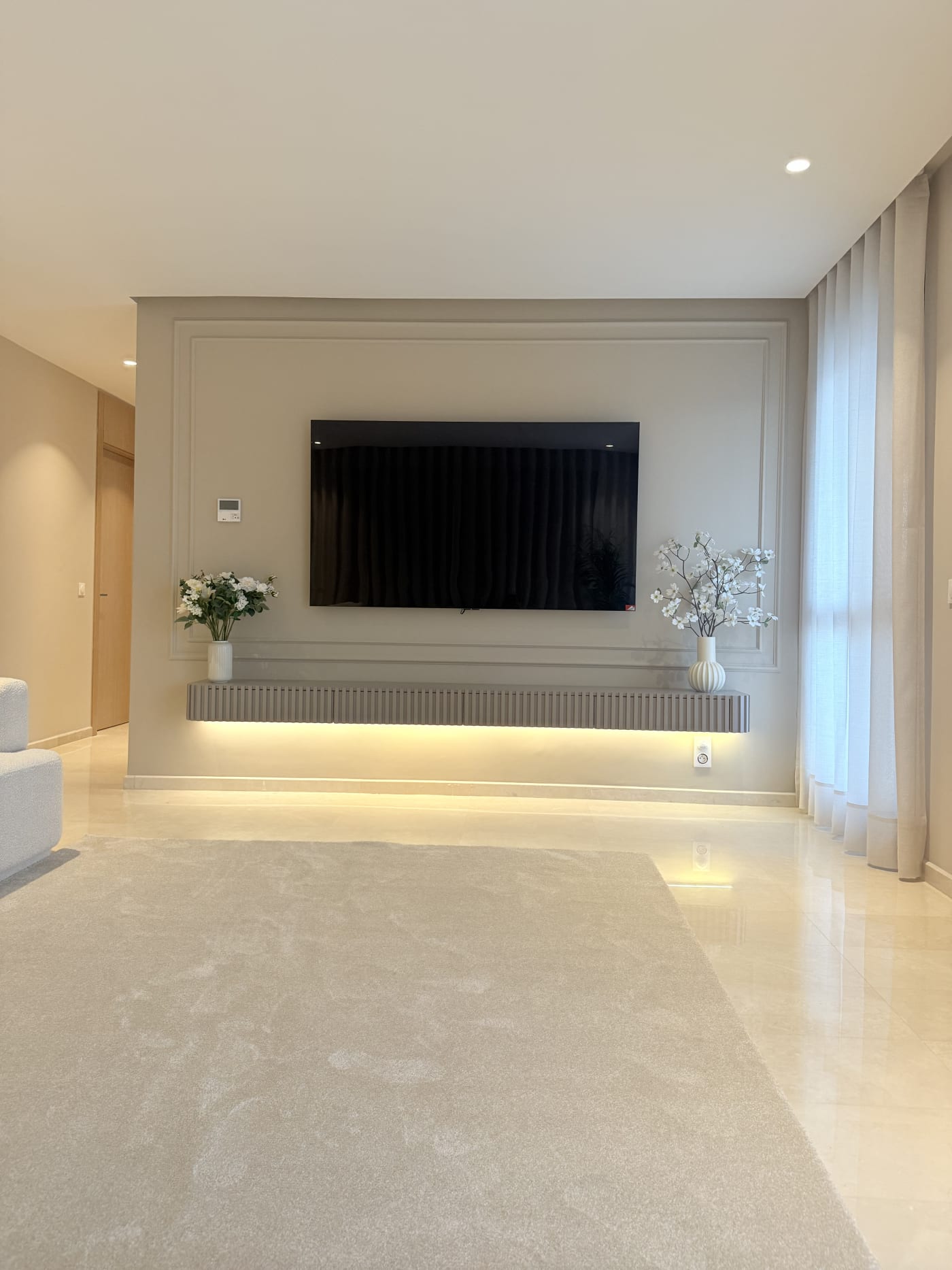 Boiserie sur mesure par YASMINA HOME — réalisation 13