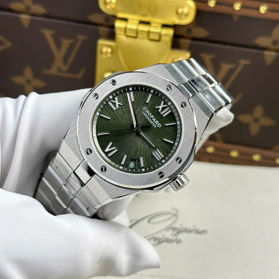 Chopard Alpine Eagle Large 298600-3014 Pine Green Dial Best Copy GH Factory 41mm Super Clone Watch - Angle 3 - Jack Watches USA