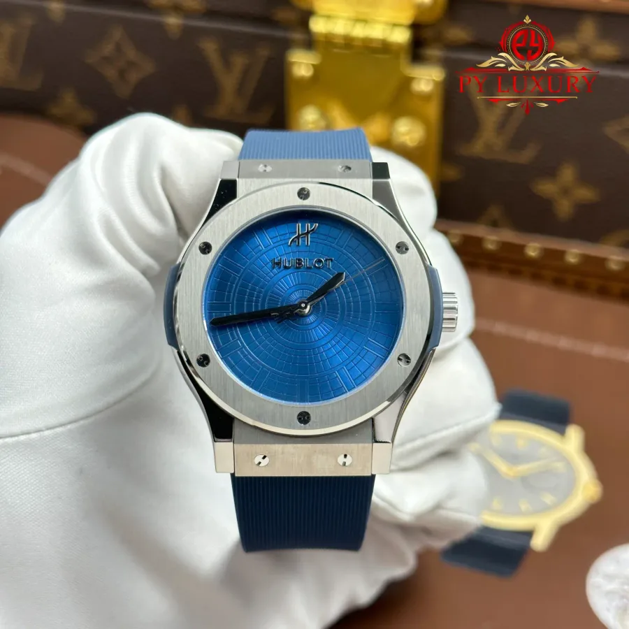 Hublot Classic Fusion Special Edition Boutique PISA 1940 Titaniun Blue Dial JJZ 42mm