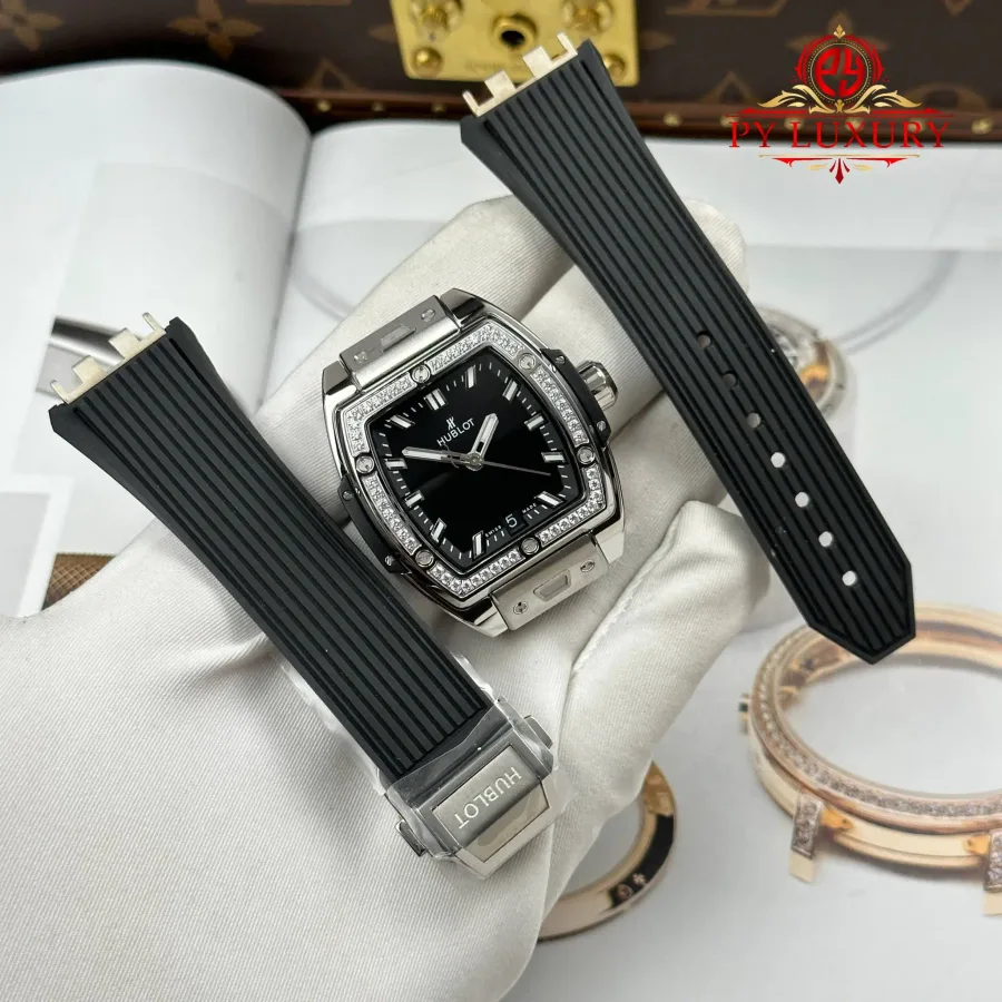 Hublot Spirit of Big Bang Titanium Diamonds Black Dial Rubber Strap Replica 39mm Super Clone Watch - Angle 2 - Jack Watches USA