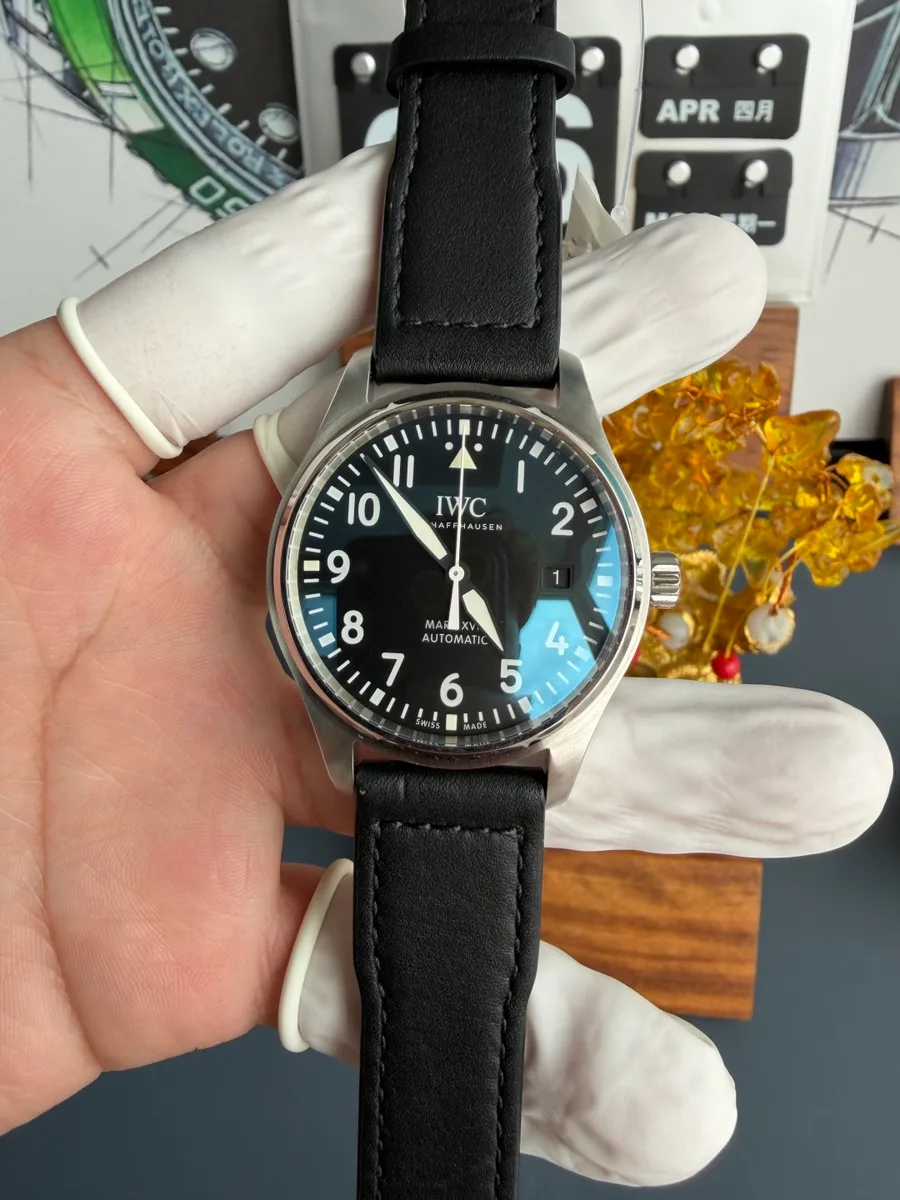 IWC Pilot Mark XVIII IW327001 Black Arabic Dial Leather Strap 40mm