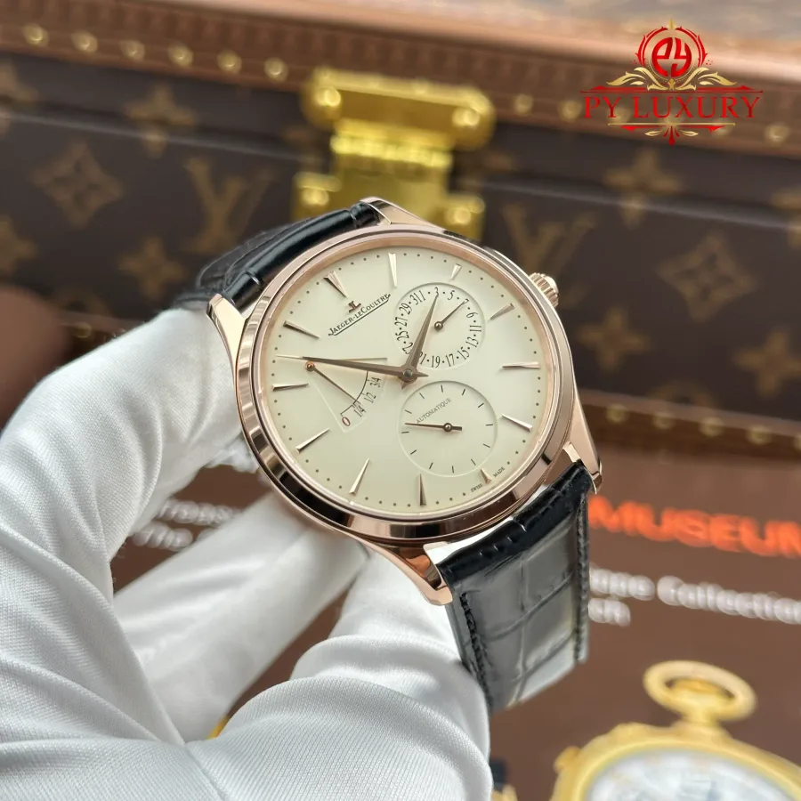 Jaeger Lecoultre Master Ultra Thin Power Reserve Q1372510 Pink Gold Eggshell Beige Dial APSF 39mm Super Clone Watch - Angle 3 - Jack Watches USA