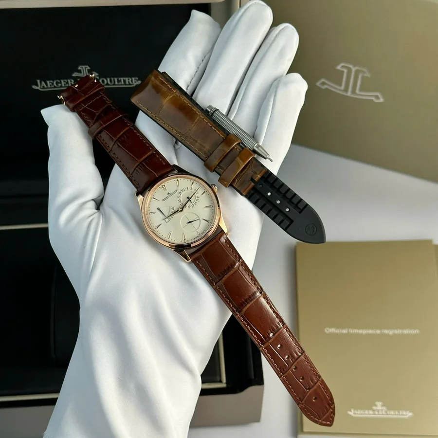 Jaeger-LeCoultre Master Ultra Thin Reserve De Marche Rose Gold Champagne Dial Leather Strap 39mm Super Clone Watch - Angle 2 - Jack Watches USA
