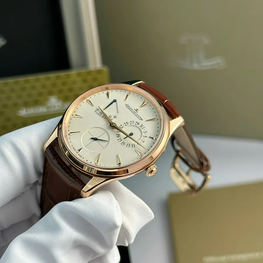 Jaeger-LeCoultre Master Ultra Thin Reserve De Marche Rose Gold Champagne Dial Leather Strap 39mm Super Clone Watch - Angle 3 - Jack Watches USA