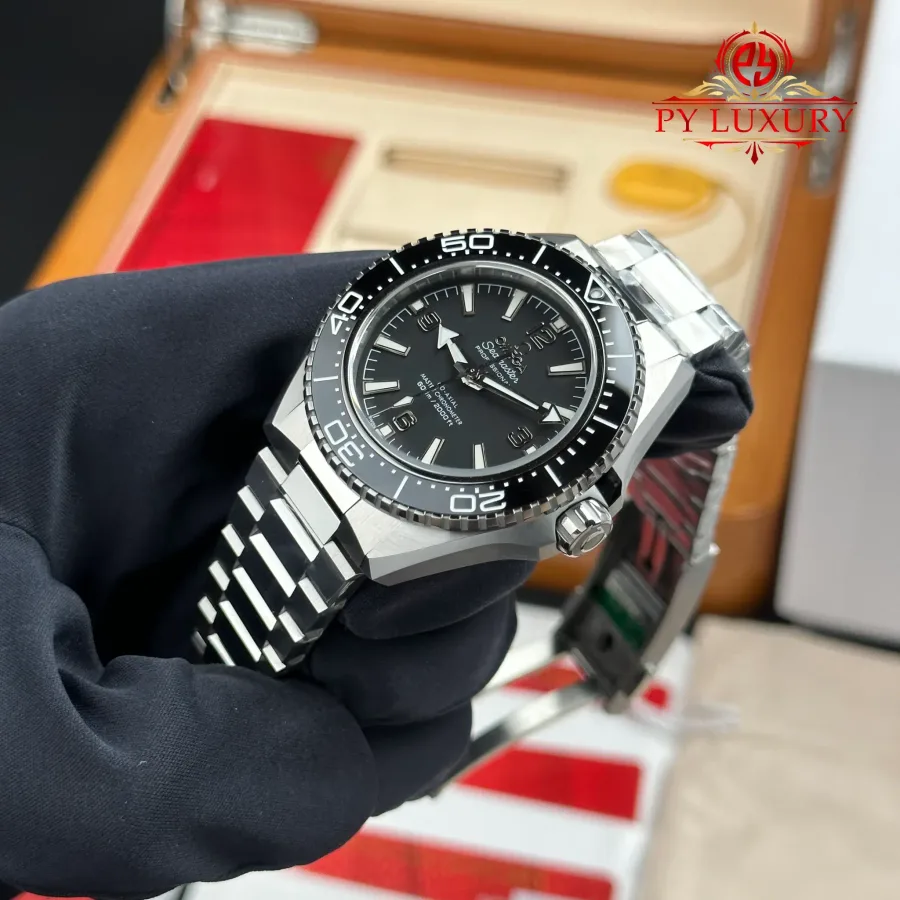 OMEGA Seamaster Planet Ocean 600M 217.30.42.21.01.001 Black Dial Black Ceramic Bezel 42mm Super Clone Watch - Angle 2 - Jack Watches USA
