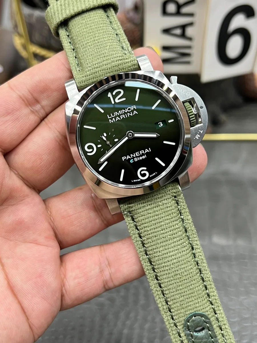 Panerai Luminor Marina Esteel Verde Smeraldo PAM1356 Green Dial 44mm Super Clone Watch - Angle 3 - Jack Watches USA