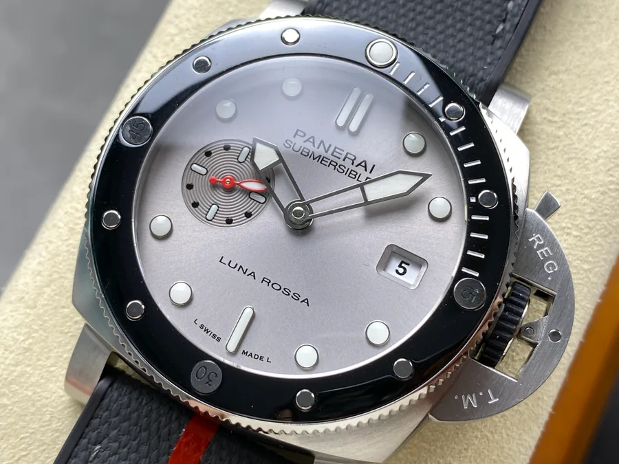 Panerai Submersible QuarantaQuattro Luna Rossa PAM01681 Silver Dial 44mm Super Clone Watch - Angle 3 - Jack Watches USA