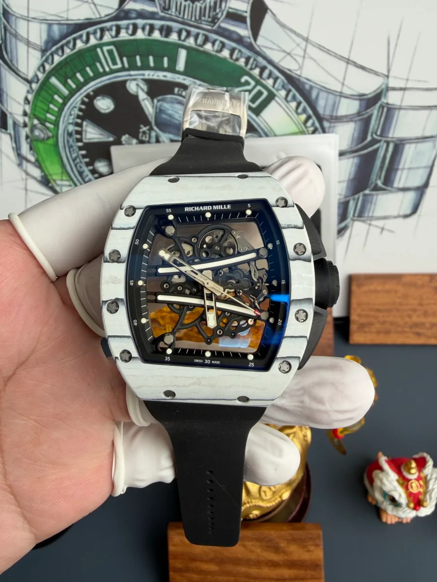 Richard Mille RM61-01 Yohan Blake Ultimate Edition Vaucher Movement A9F 42.7mm x 50.23mm