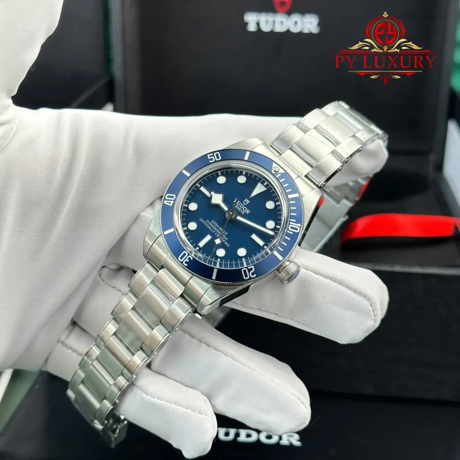 Tudor Black Bay 58 M79030b-0001 Blue Dial Blue Bezel 39mm Super Clone Watch - Angle 3 - Jack Watches USA