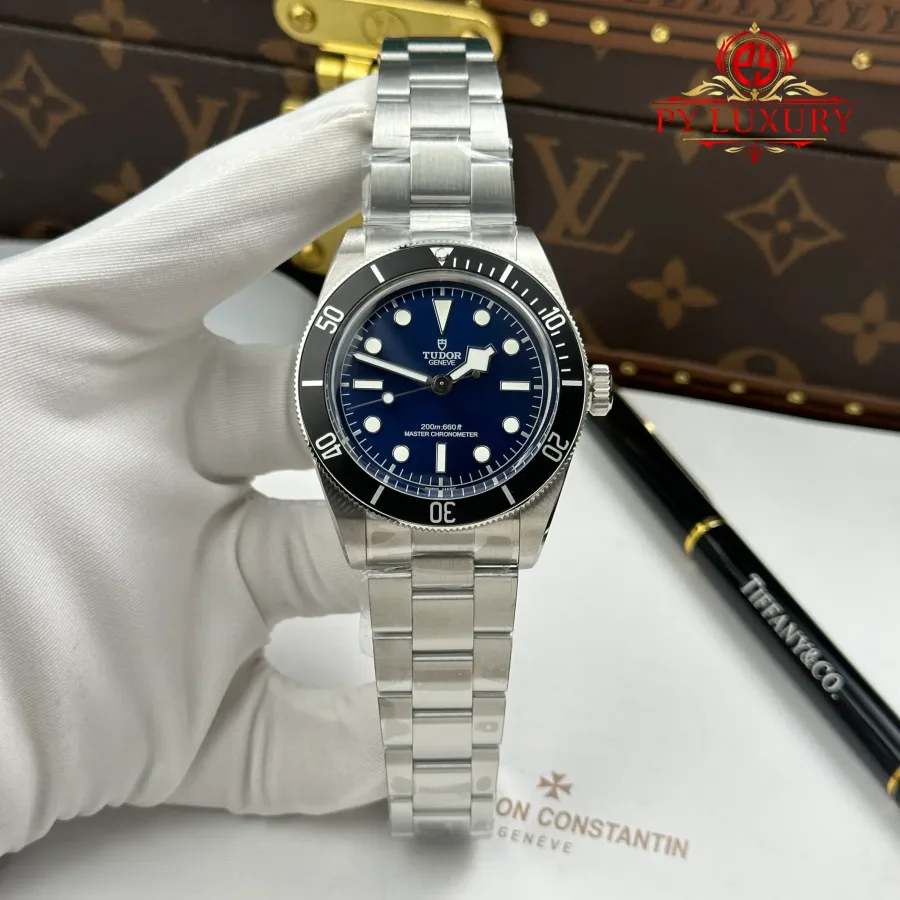 Tudor Black Bay 68 M7943A1A0NU-0001 Blue Dial Black Bezel 43mm