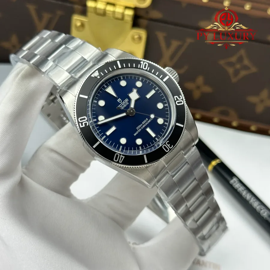 Tudor Black Bay 68 M7943A1A0NU-0001 Blue Dial Black Bezel 43mm Super Clone Watch - Angle 2 - Jack Watches USA