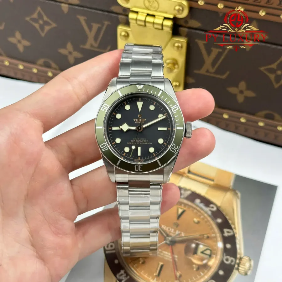 Tudor Black Bay Harrods M79230G-0001 Special Edition Black Dial Green Bezel 41mm