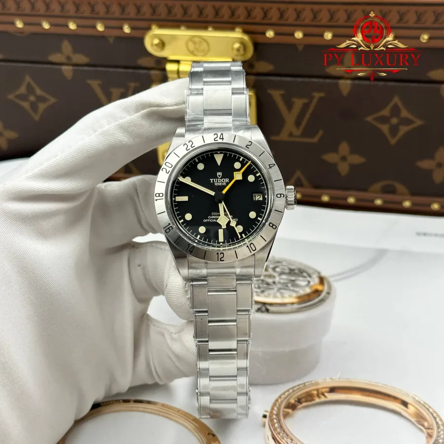 Tudor Black Bay Pro 79470-0001 Black Dial 39mm