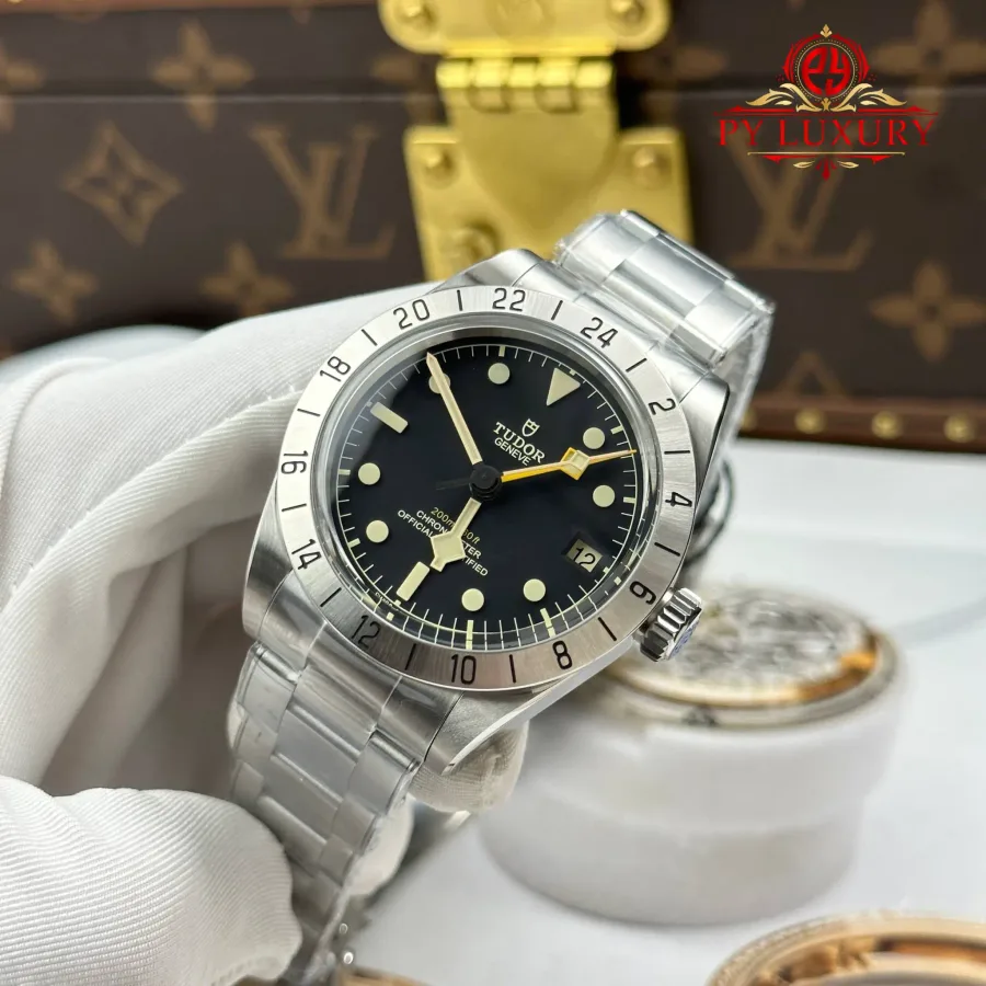 Tudor Black Bay Pro 79470-0001 Black Dial 39mm Super Clone Watch - Angle 2 - Jack Watches USA