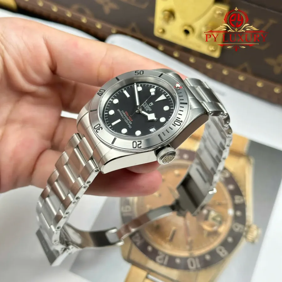 Tudor Black Bay Steel M79730-0006 Black Dial 41mm Super Clone Watch - Angle 3 - Jack Watches USA