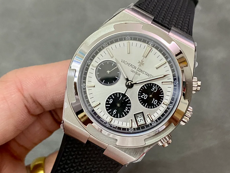 Vacheron Constantin Overseas Chronograph 5500V Panda Dial Black Rubber Strap Replica 42.5mm Super Clone Watch - Angle 3 - Jack Watches USA
