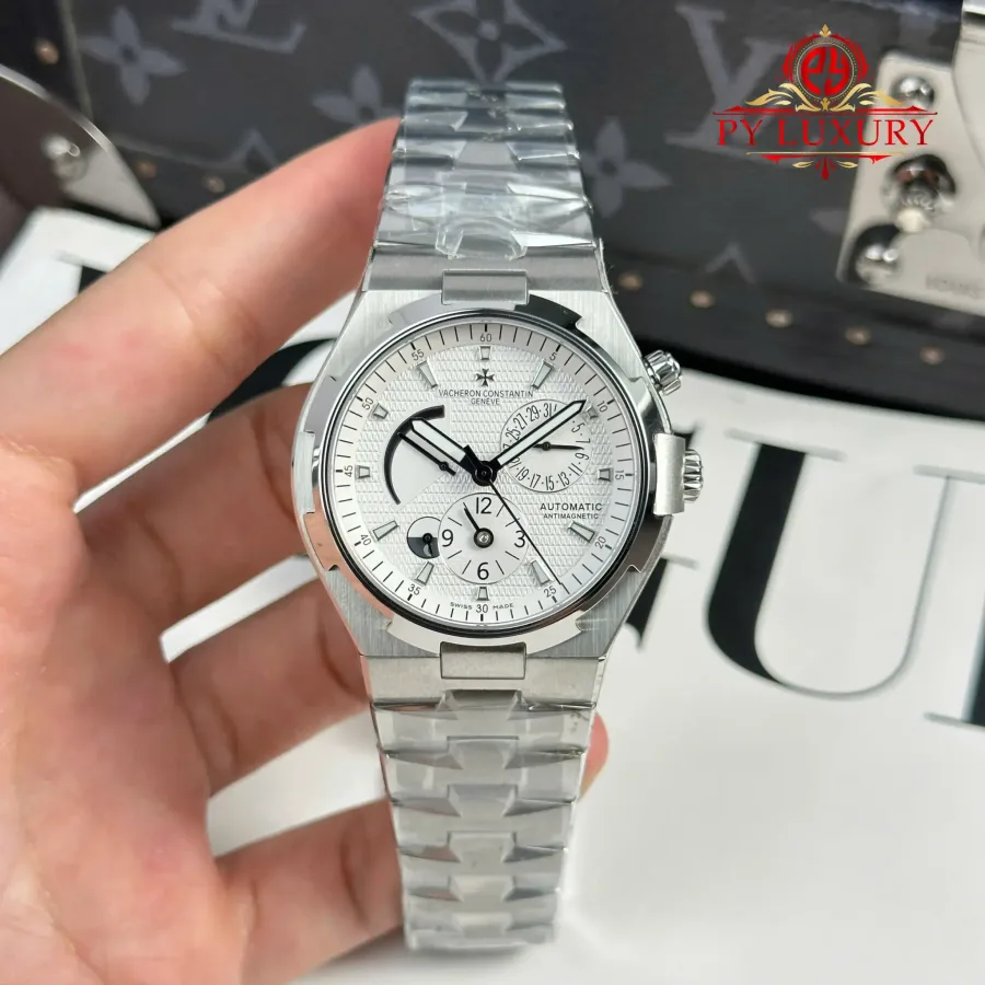 Vacheron Constantin Overseas Dual Time 47450/B01A-9226 Silver Dial 42mm