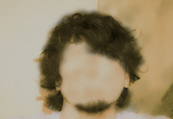 https://res.cloudinary.com/vdeep/image/upload/v1753974320/articles/27-years-old-freelance3_rcuc5r.jpg