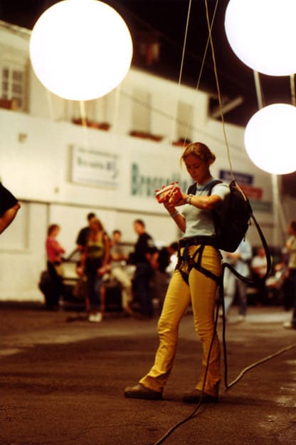 lit baloons Telethon Paris 2013