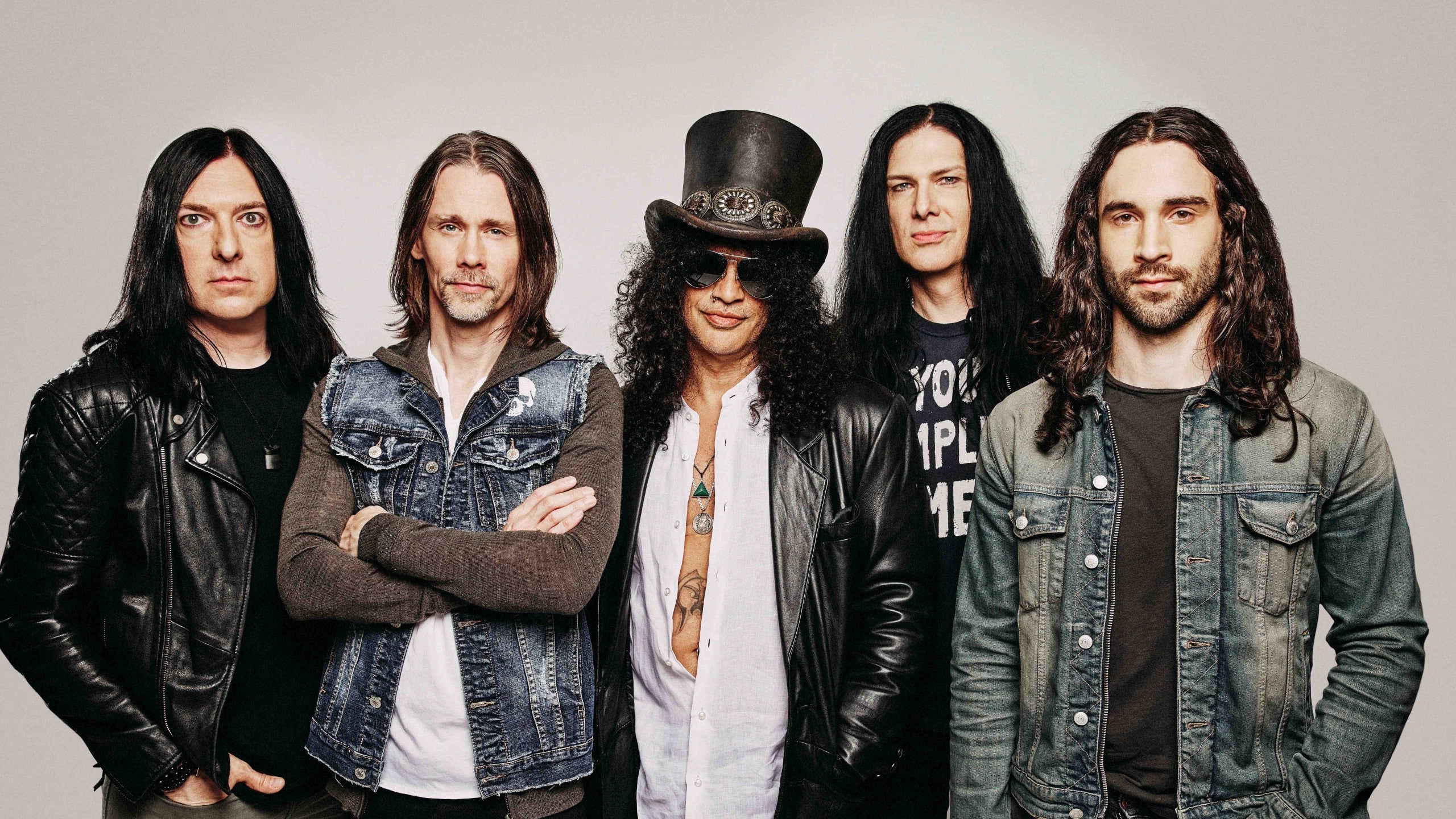 Slash Featuring Myles Kennedy and The Conspirators Live From Boston