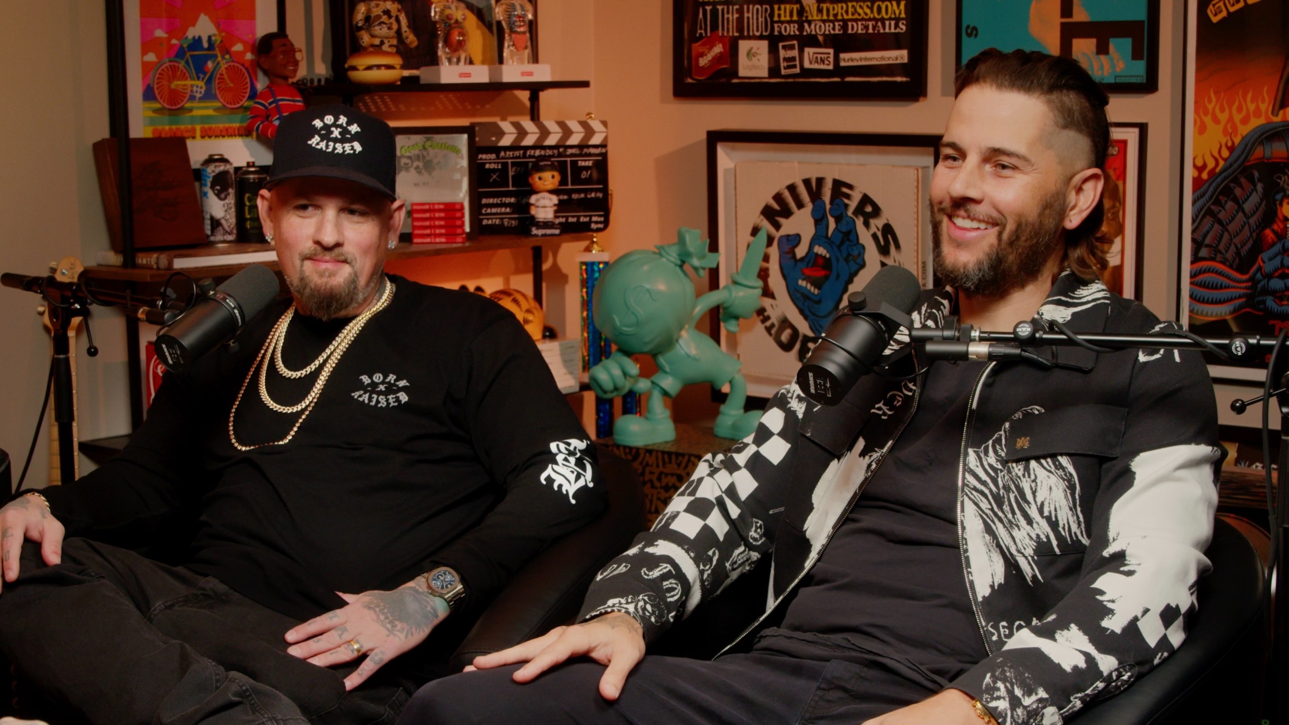 Benji Madden \u0026 M. Shadows - Artist Friendly | Benji Madden \u0026 M. Shadows -  VEEPS, image size:2560x1440