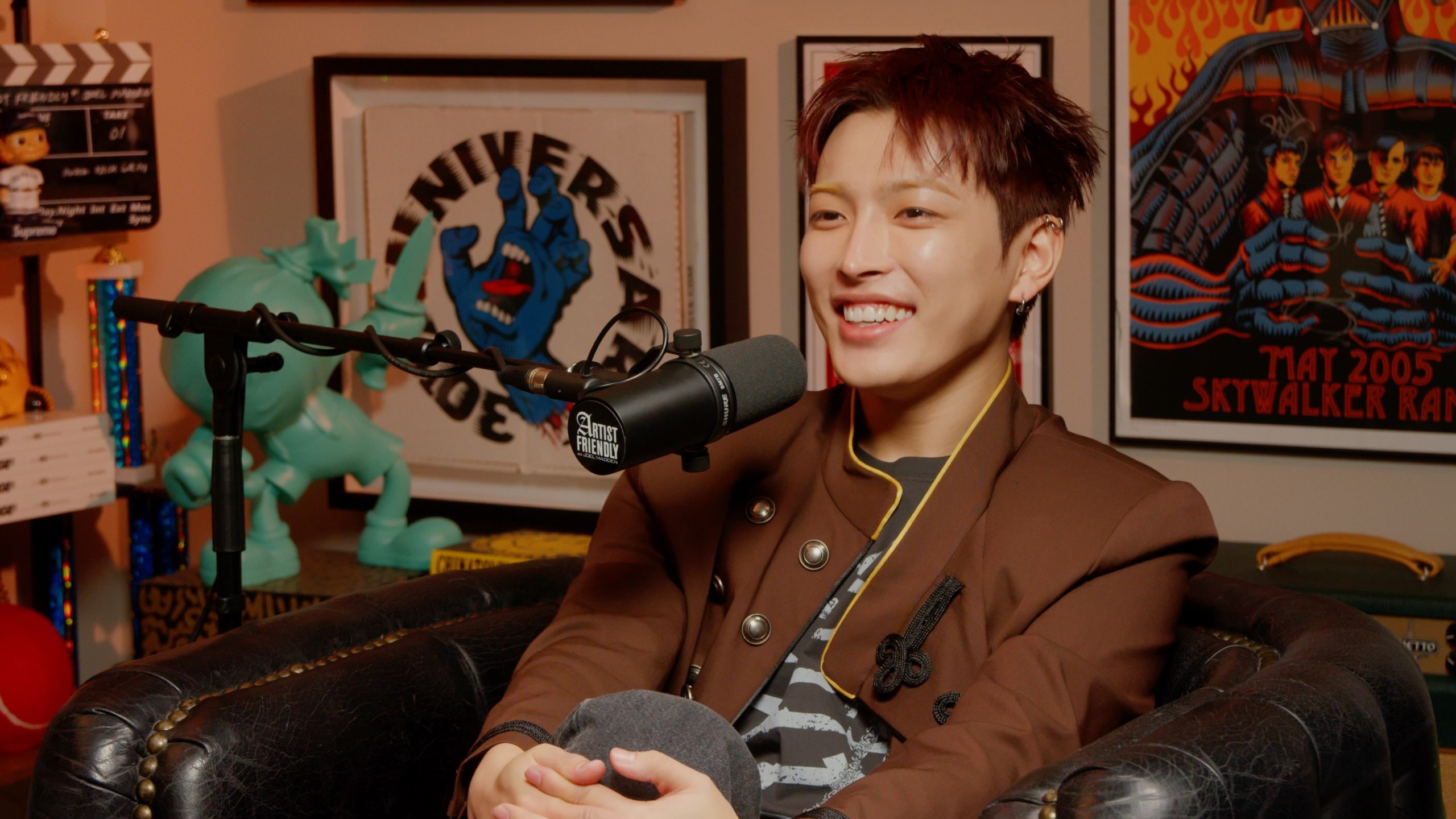 Hongjoong - Artist Friendly | Hongjoong of ATEEZ - VEEPS