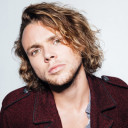 Ashton Irwin avatar