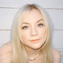 Emily Kinney avatar