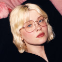 Maisie Peters avatar