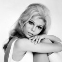 Nancy Sinatra avatar