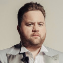 Paul Walter Hauser avatar