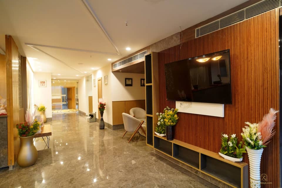 Lobby corridor and seating at Sakura Gold