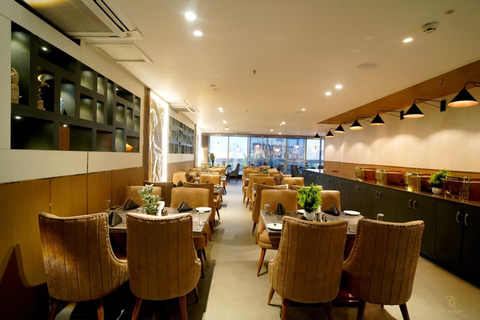 Cafe dining room with upholstered chairs
