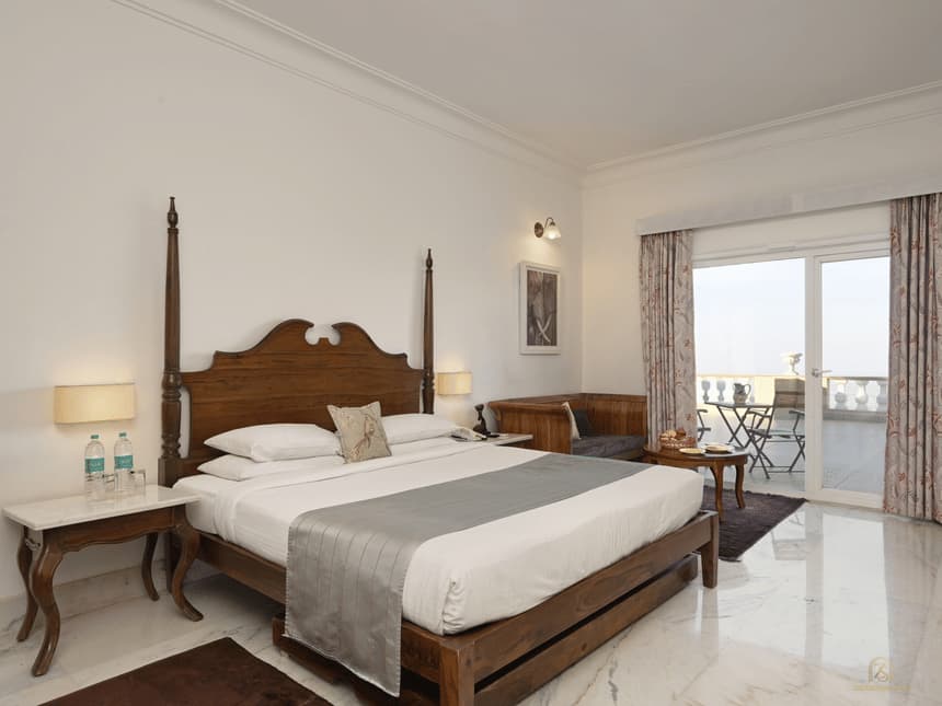 A Deluxe Room with Balcony at Fateh Safari Resort