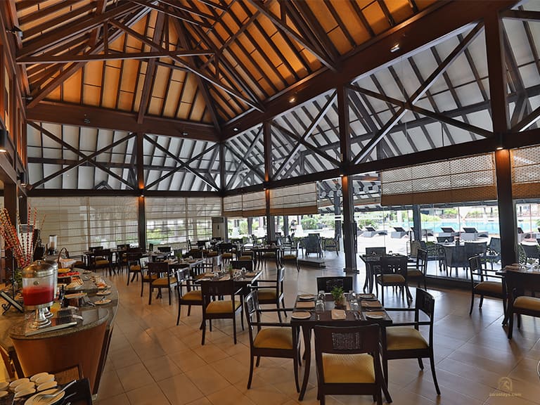 Nombili restaurant at The LaLiT Resort and Spa Bekal